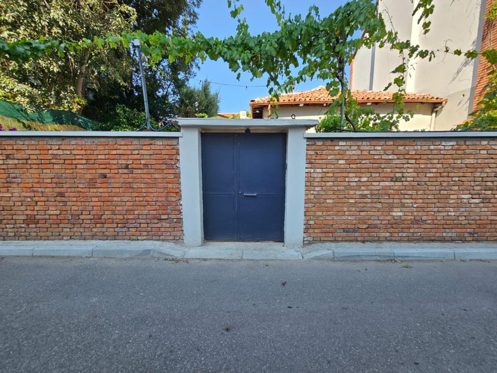 Lemon House Hostel