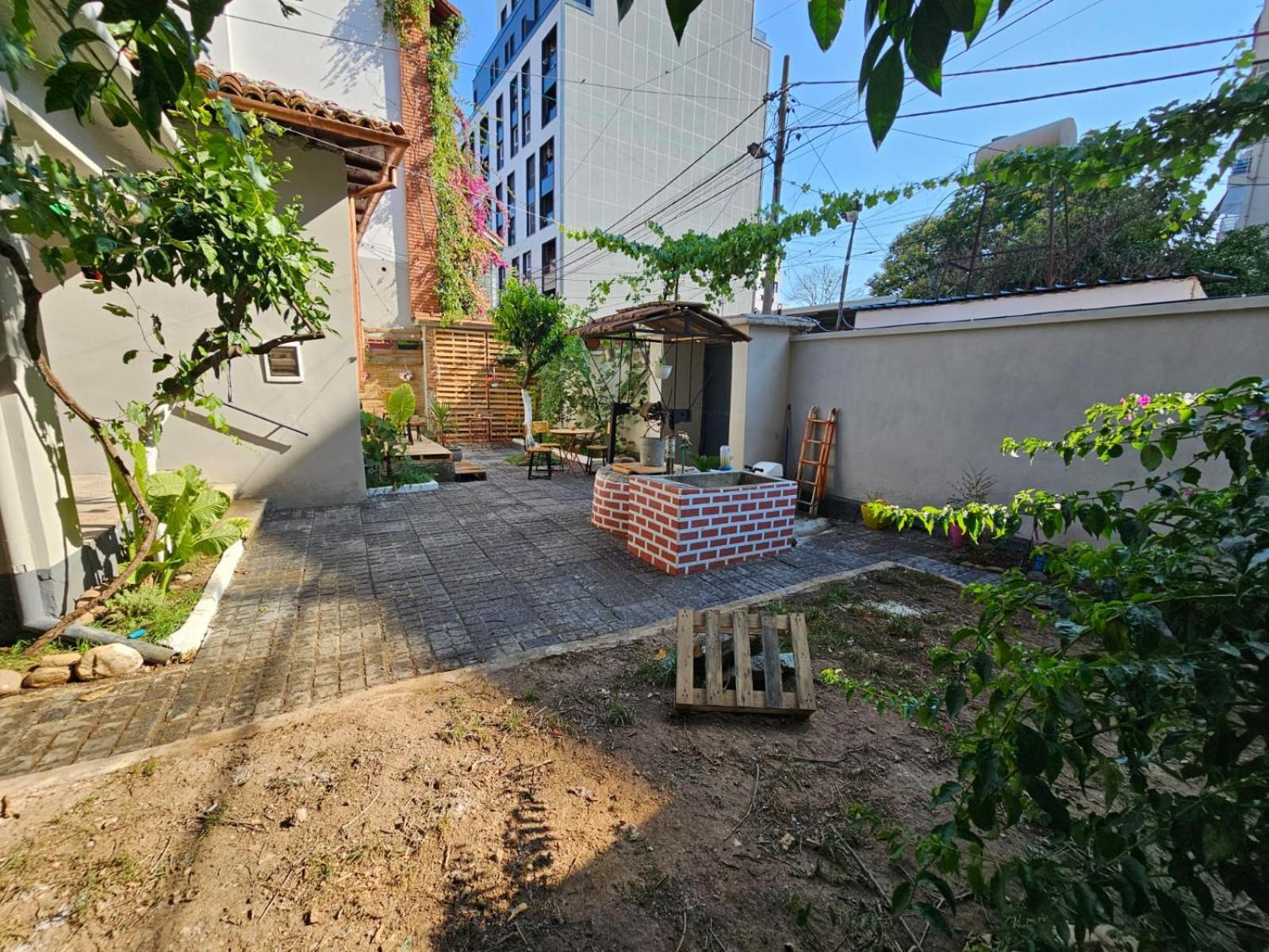 Hostel Lemon House Tirana