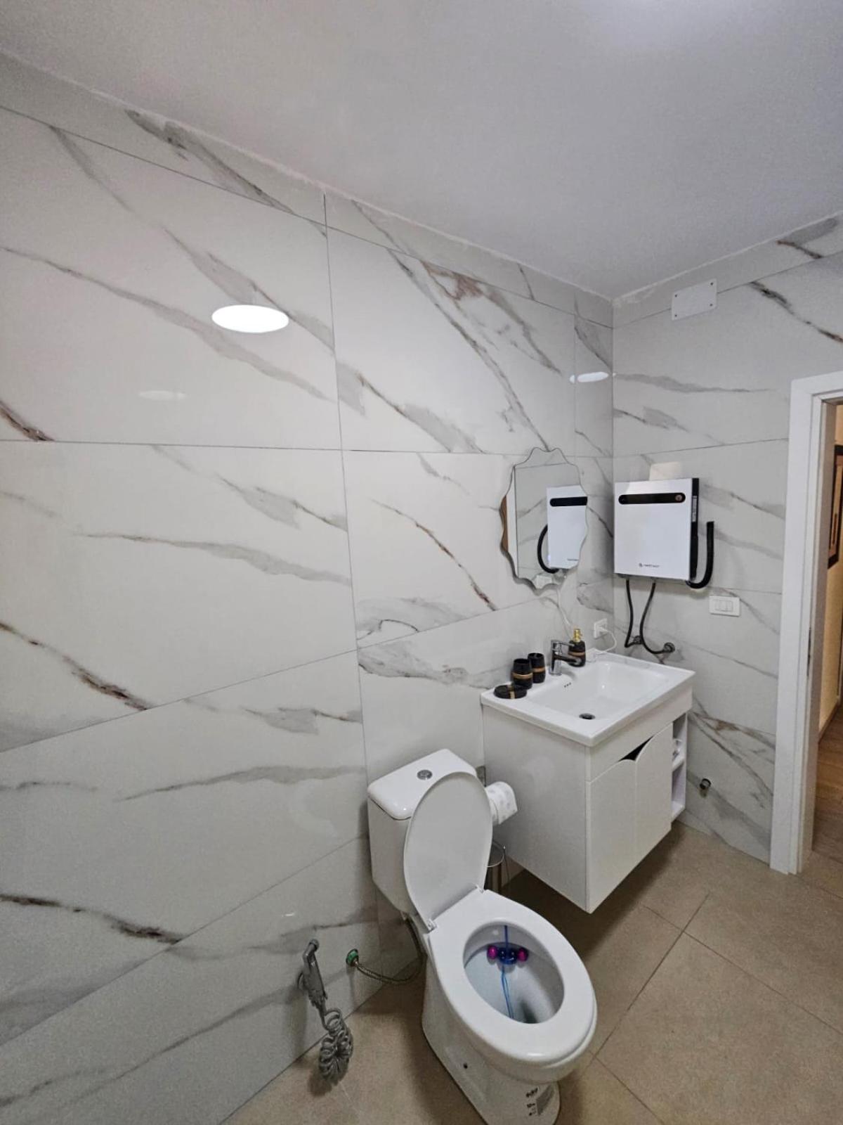 Hostel Lemon House Tirana