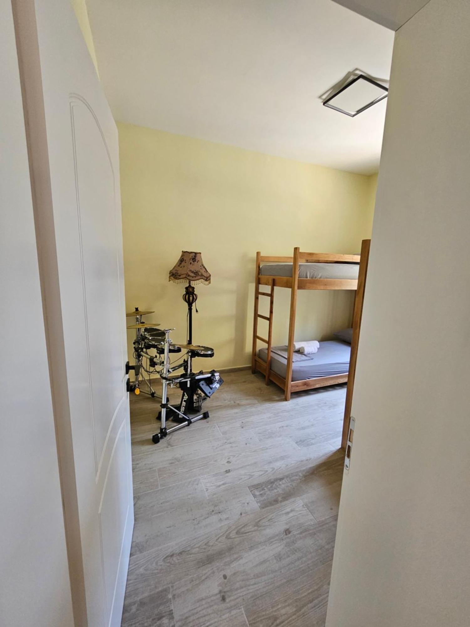 Lemon House Hostel *